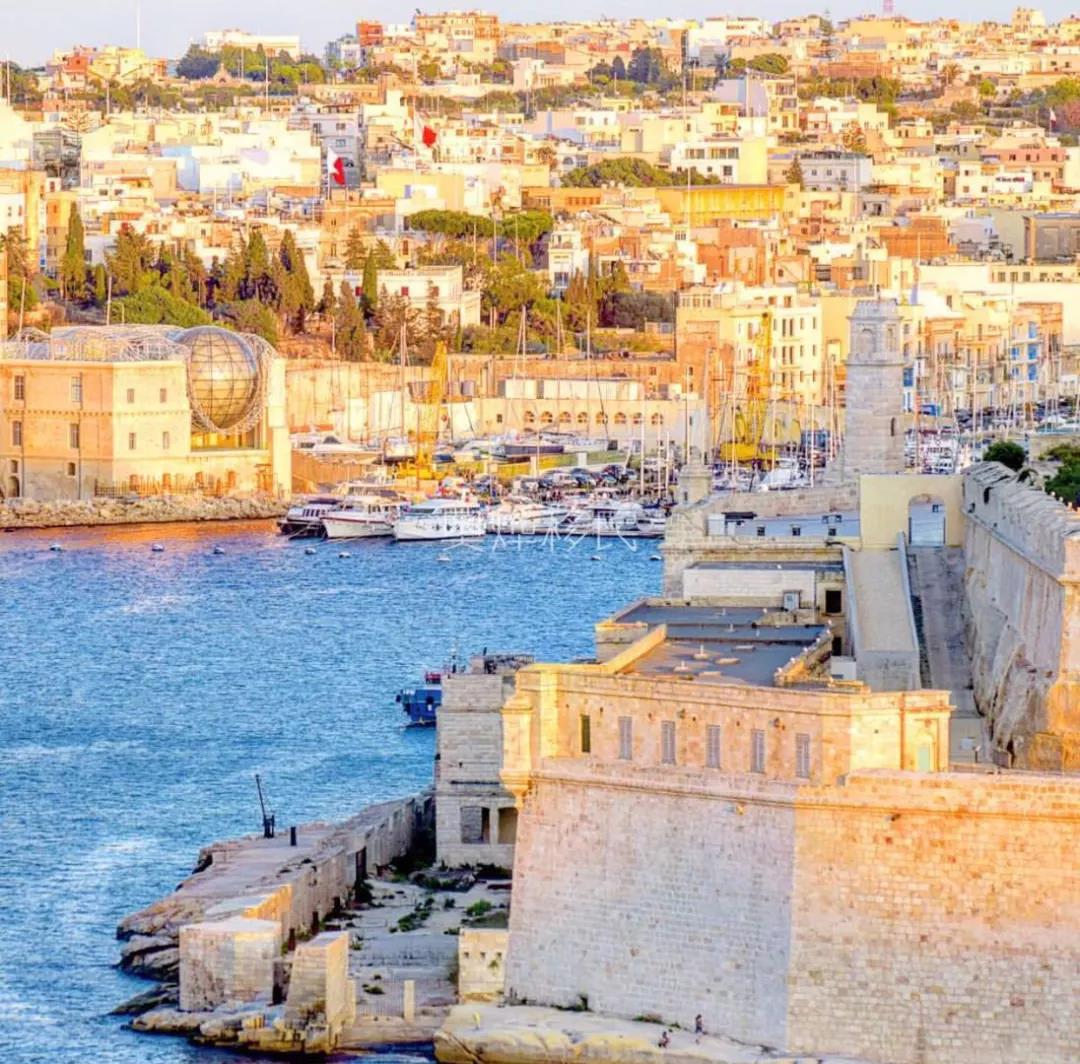 为了保护我的小孩,我带她到了欧洲的马耳他(图1) 为了保护我的小孩,我带她到了欧洲的马耳他(图1)